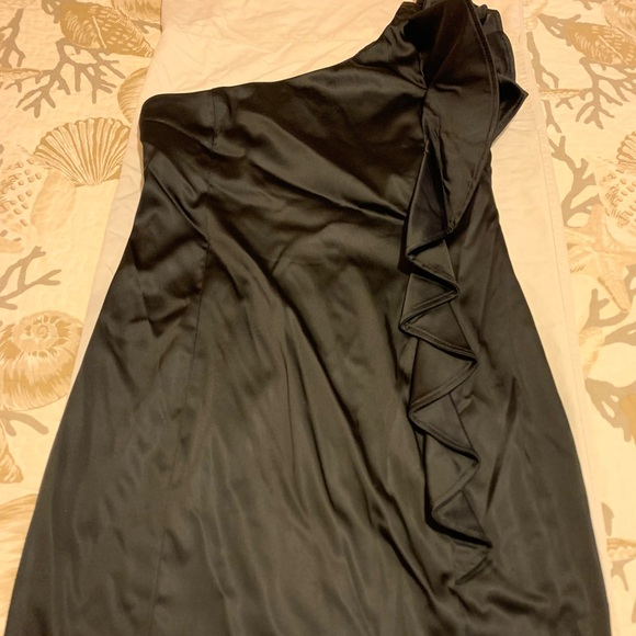 Black one shoulder Calvin Klein cocktail dress - Picture 3 of 9